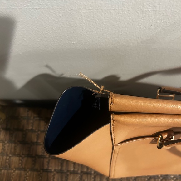 Caramel brown Tory Burch bag - Picture 2 of 5